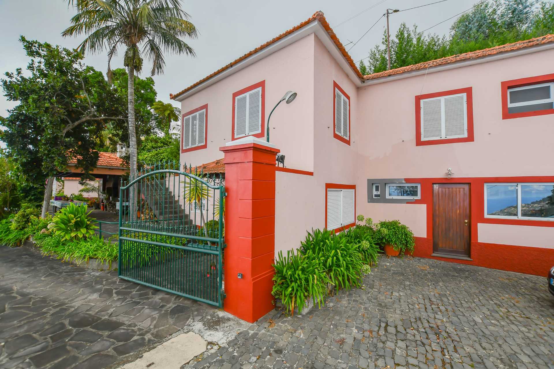 Hus i Funchal, Rua Padre Manuel Romero Rua de Aveiro 10214273