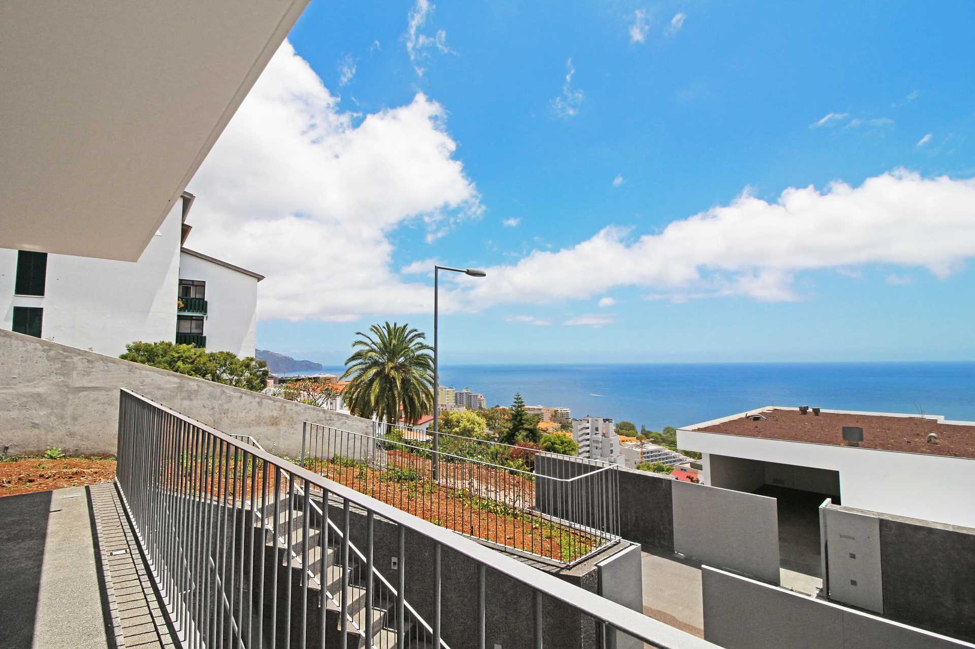 жилой дом в Santo Antonio, Madeira 10214298