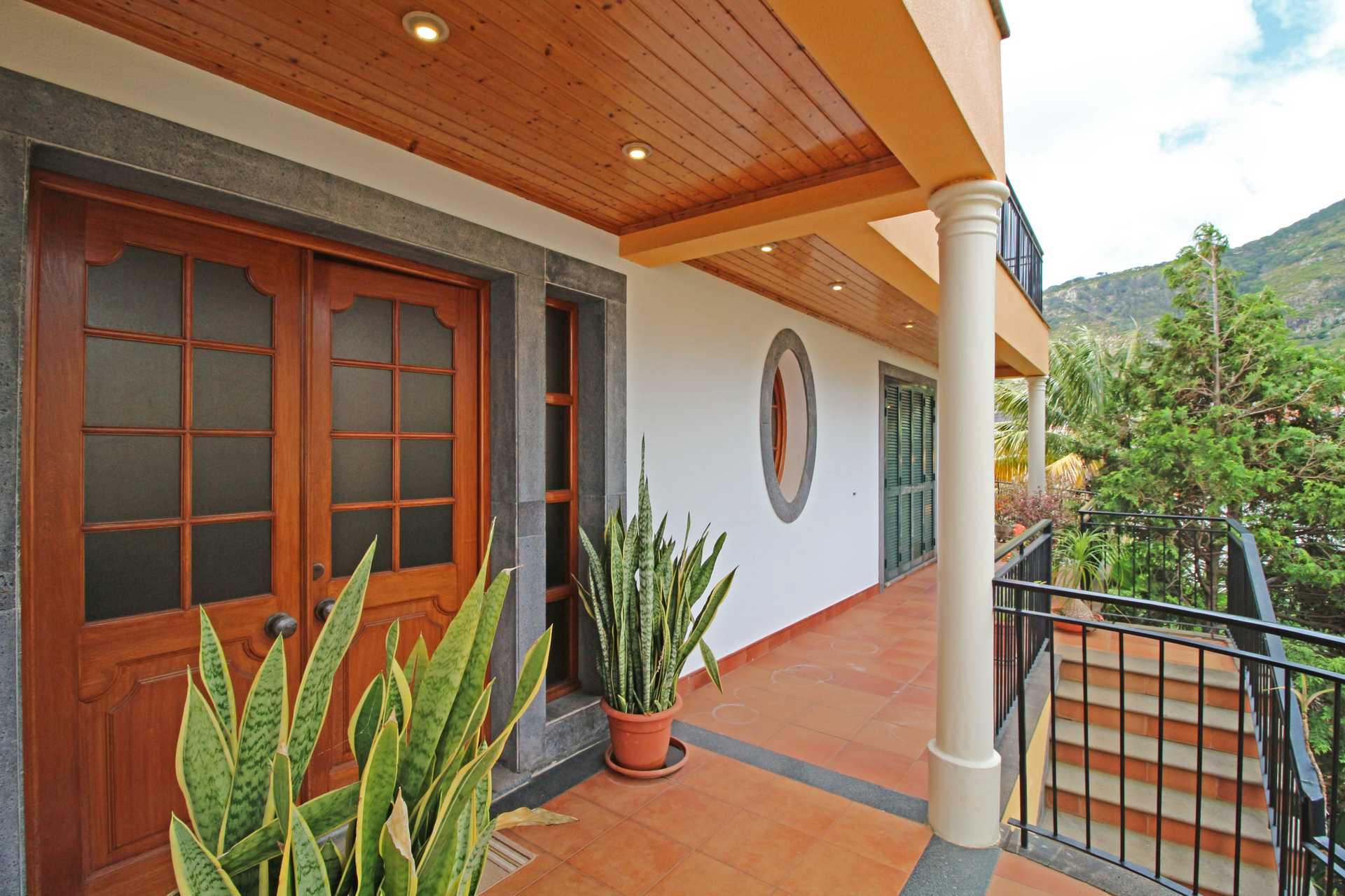 Talo sisään Machico, Madeira 10214324