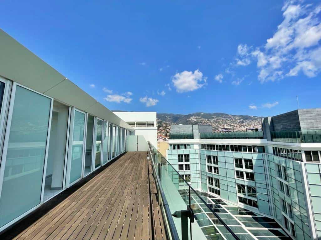 Condominium in Funchal, Rua Doutor Brito Câmara 10214333