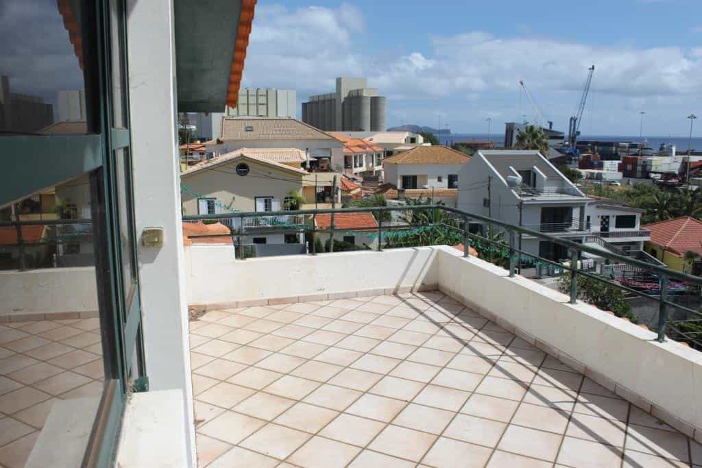 House in Machico, Madeira 10214335