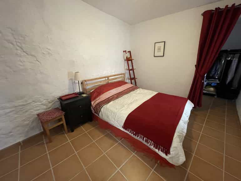Rumah di Pruna, Andalusia 10214437