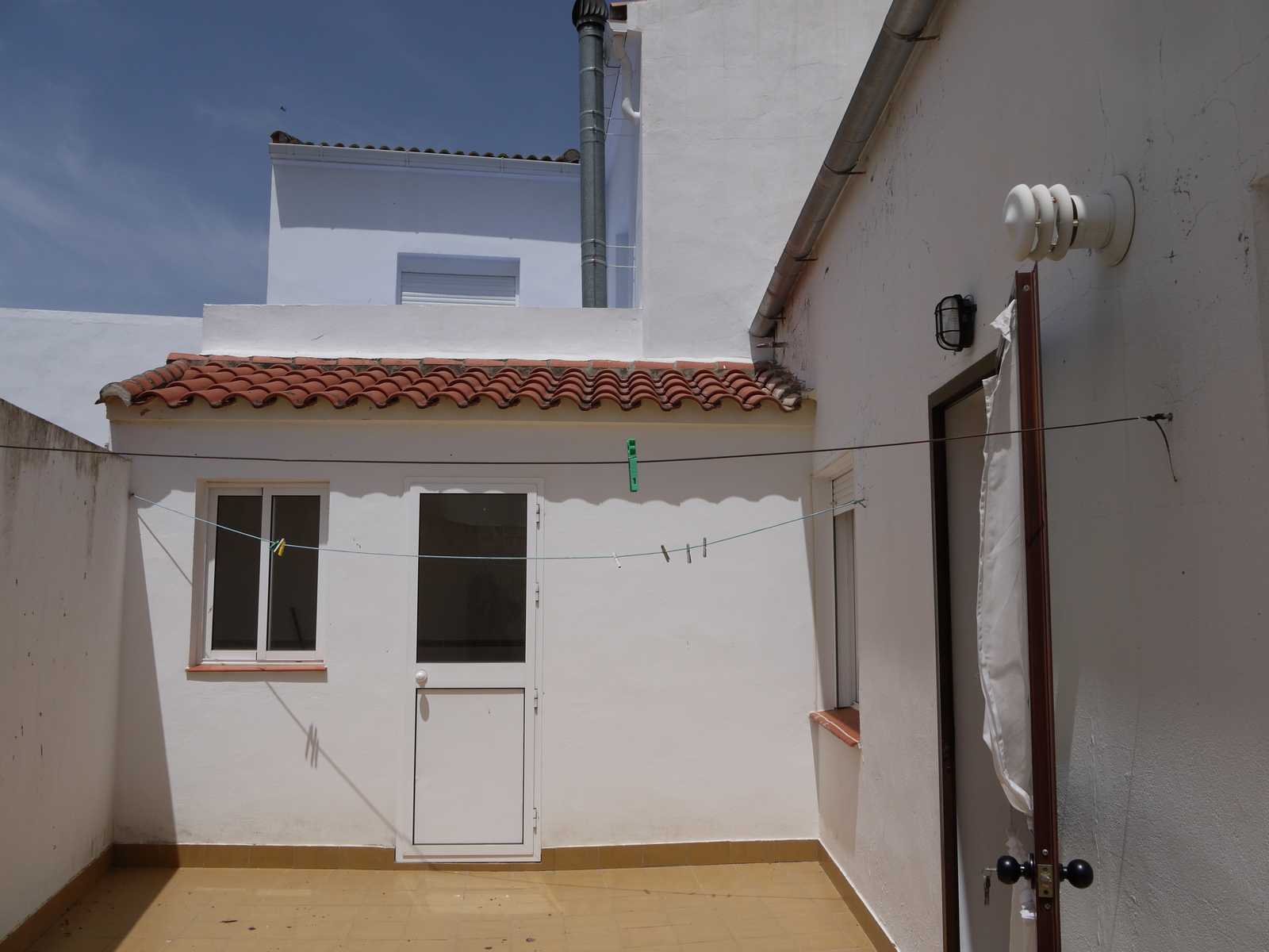 Condominium in Pruna, Andalusia 10214482