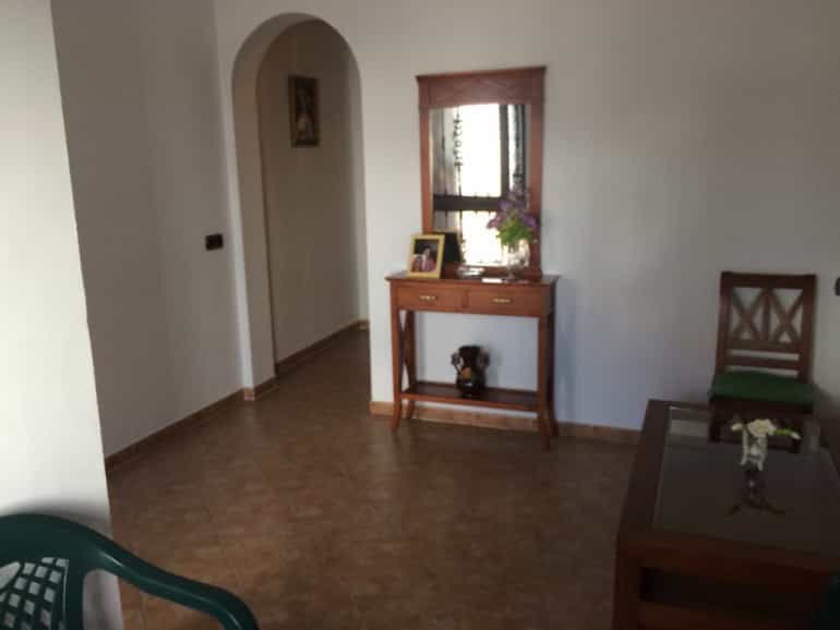 公寓 在 Pruna, Andalusia 10214538