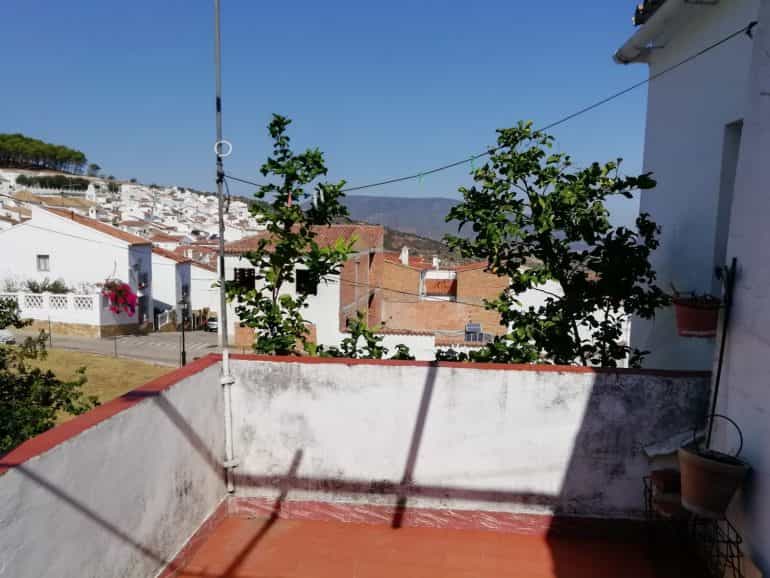 房子 在 El Gastor, Andalusia 10214555