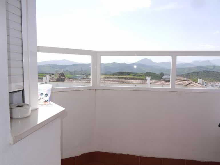 Condominium in Olvera, Andalusia 10214570