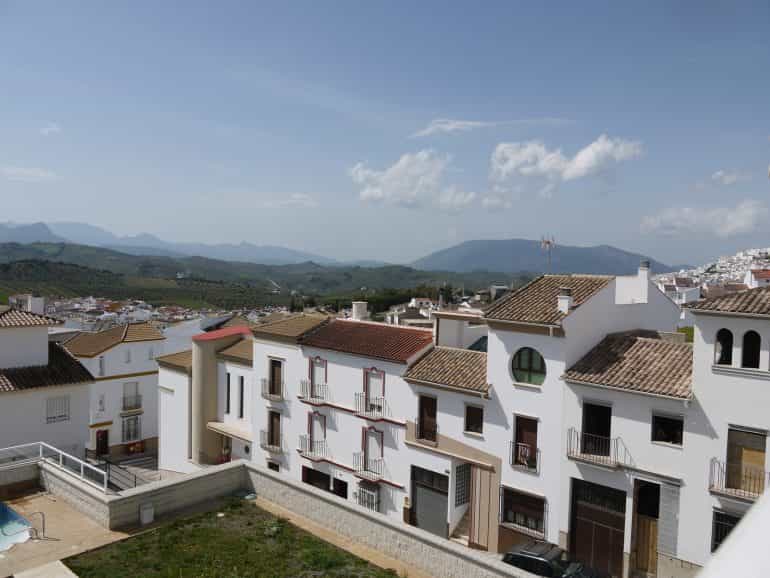 Condominium in Olvera, Andalusia 10214570