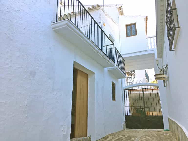 Будинок в Zahara de la Sierra, Andalusia 10214571