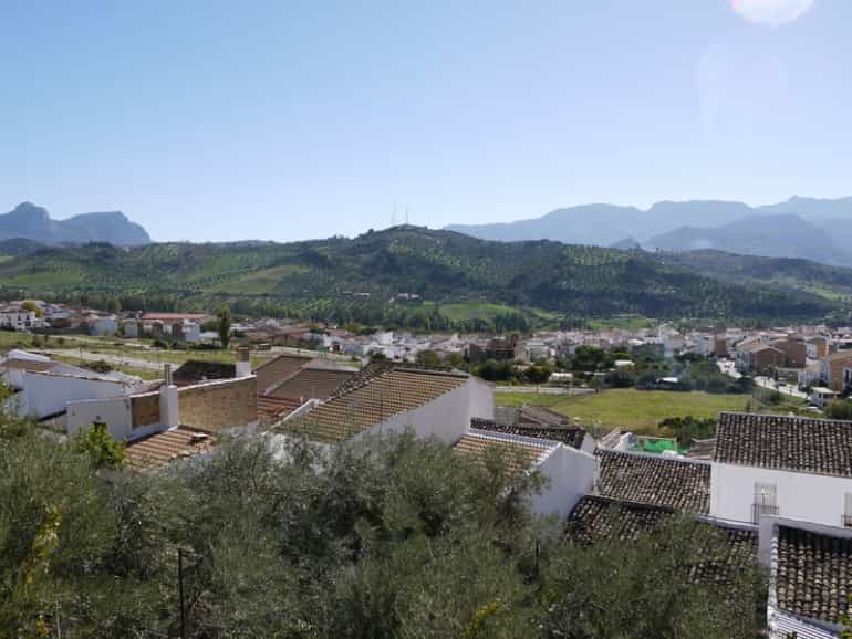 Condominium dans Algodonales, Andalusia 10214578