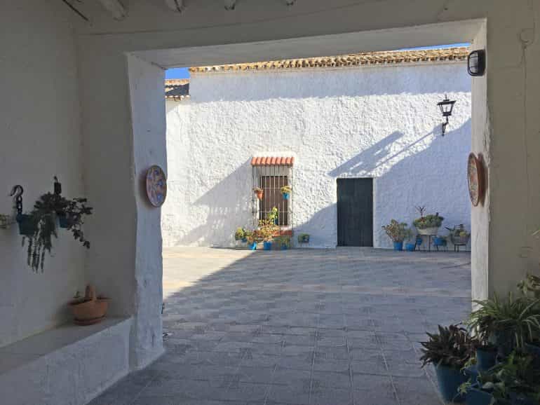 Будинок в Moron de la Frontera, Andalusia 10214611