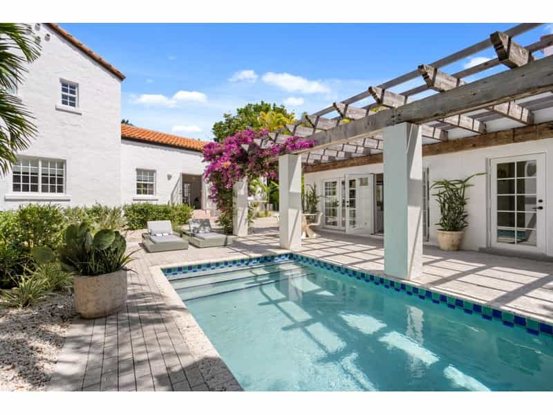 House in Coral Gables, Florida 10214674