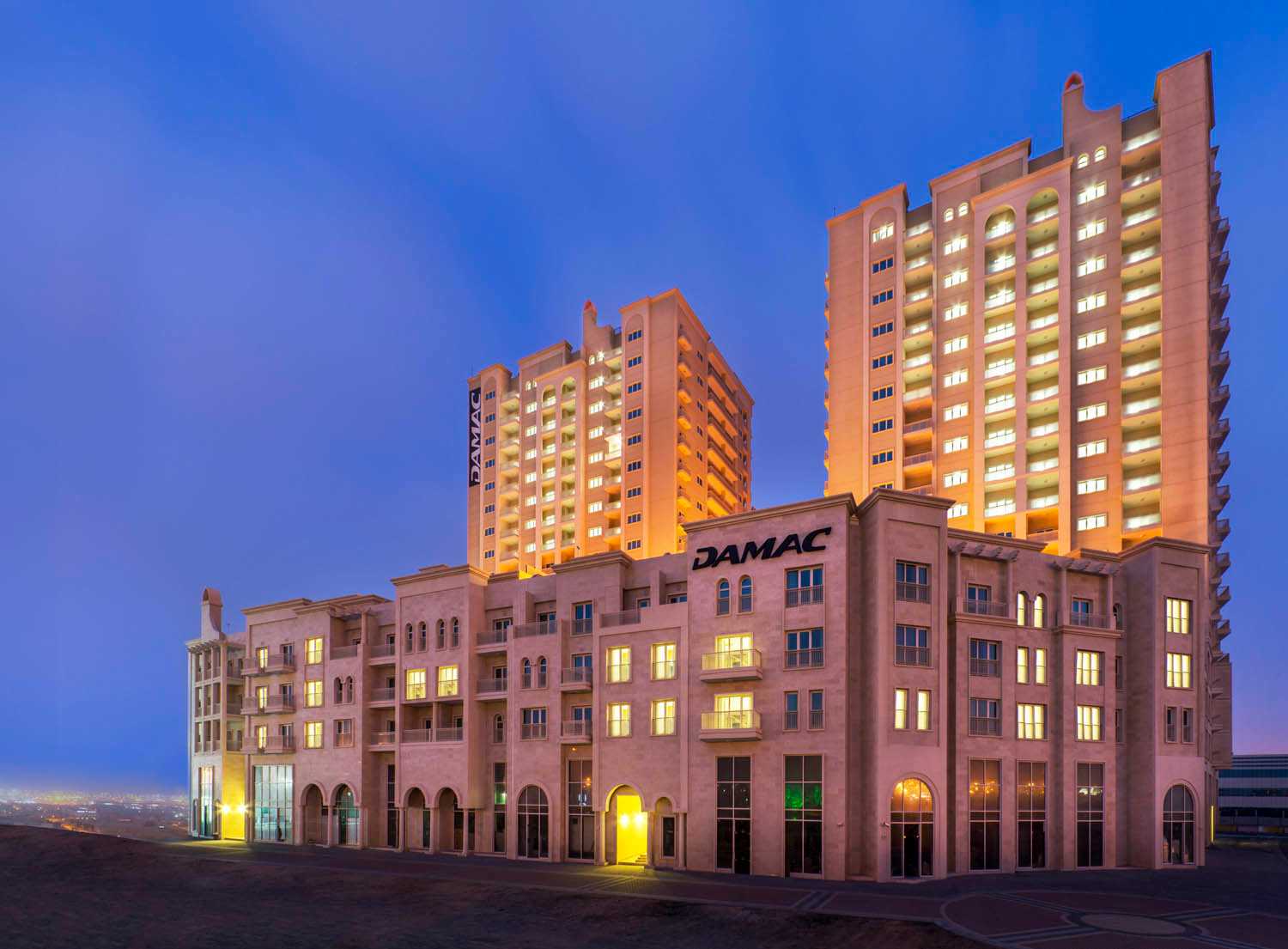 Condominium in `Ud al Bayda', Dubayy 10214797
