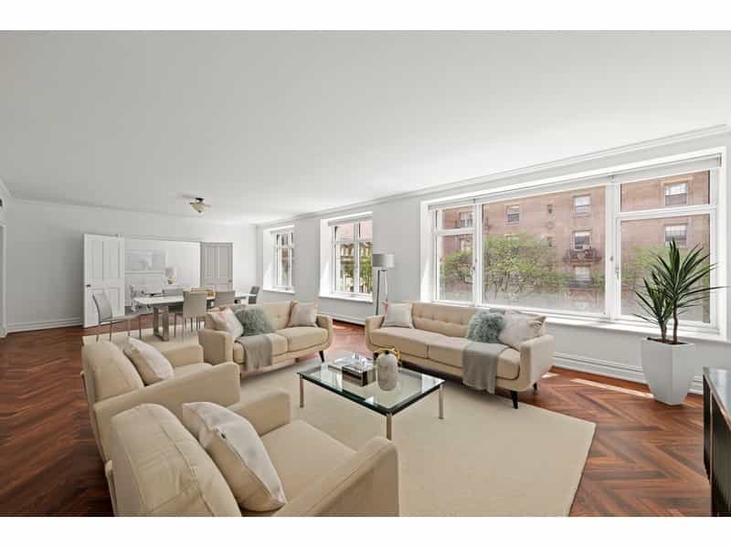Condominium in New York, New York 10214858