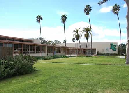 Dom w Santa Barbara, 409 Lincolnwood Place 10214931