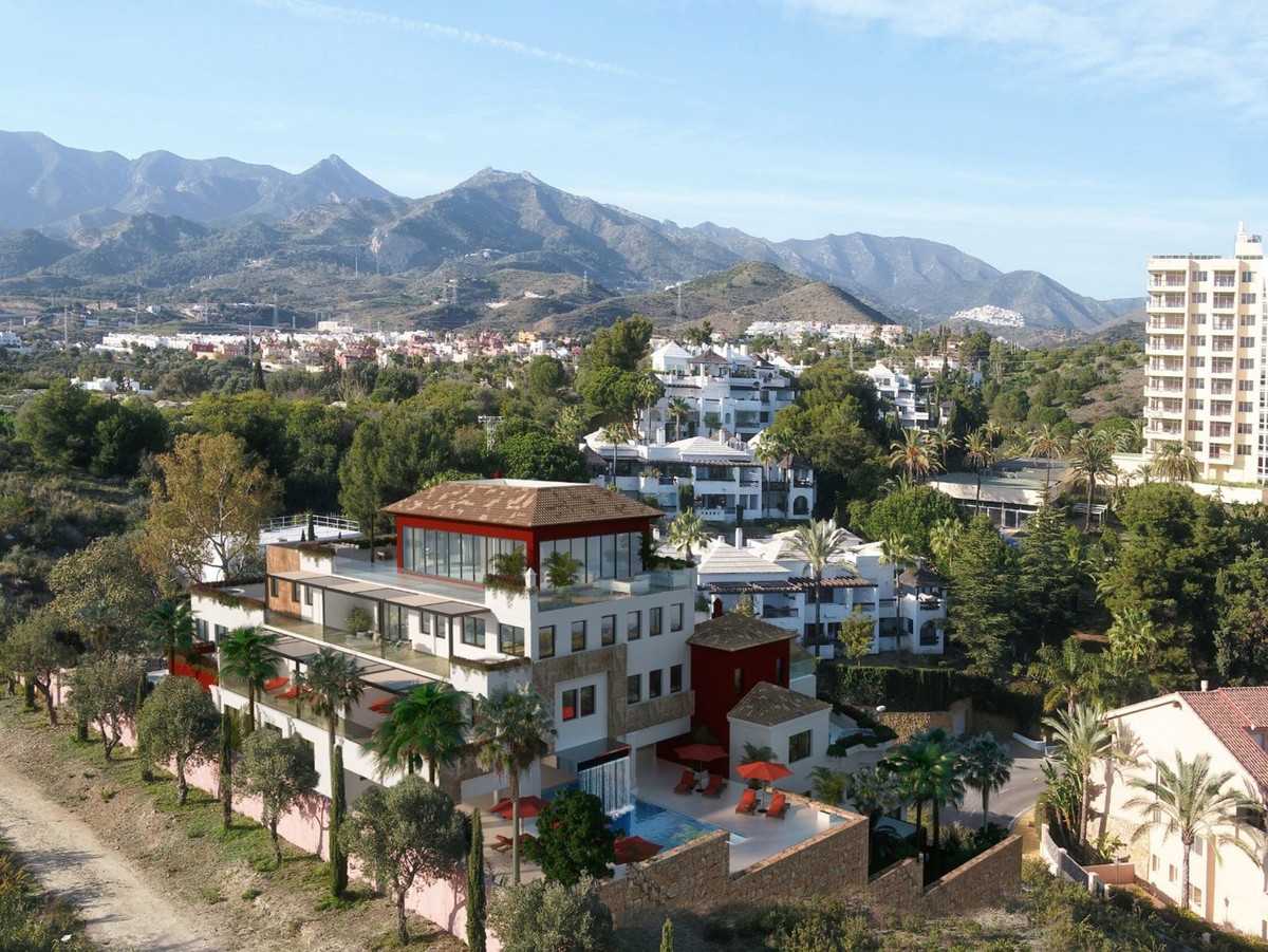 Condominium in Marbella, Andalucía 10215017