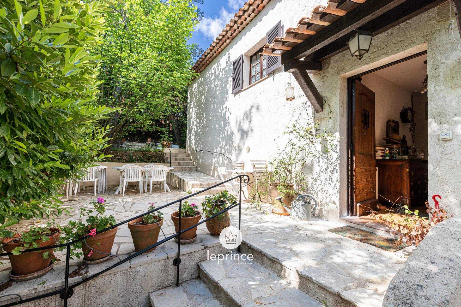 rumah dalam Valbonne, Provence-Alpes-Côte d'Azur 10215038