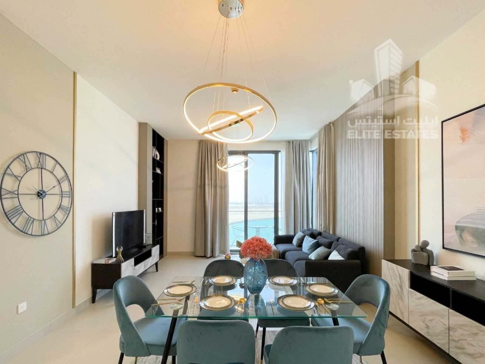 Condominium in Al Hamriyah, Ash Shariqah 10215187