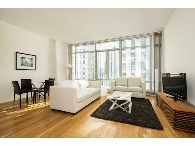 Condominium in Manhattan, New York 10215282