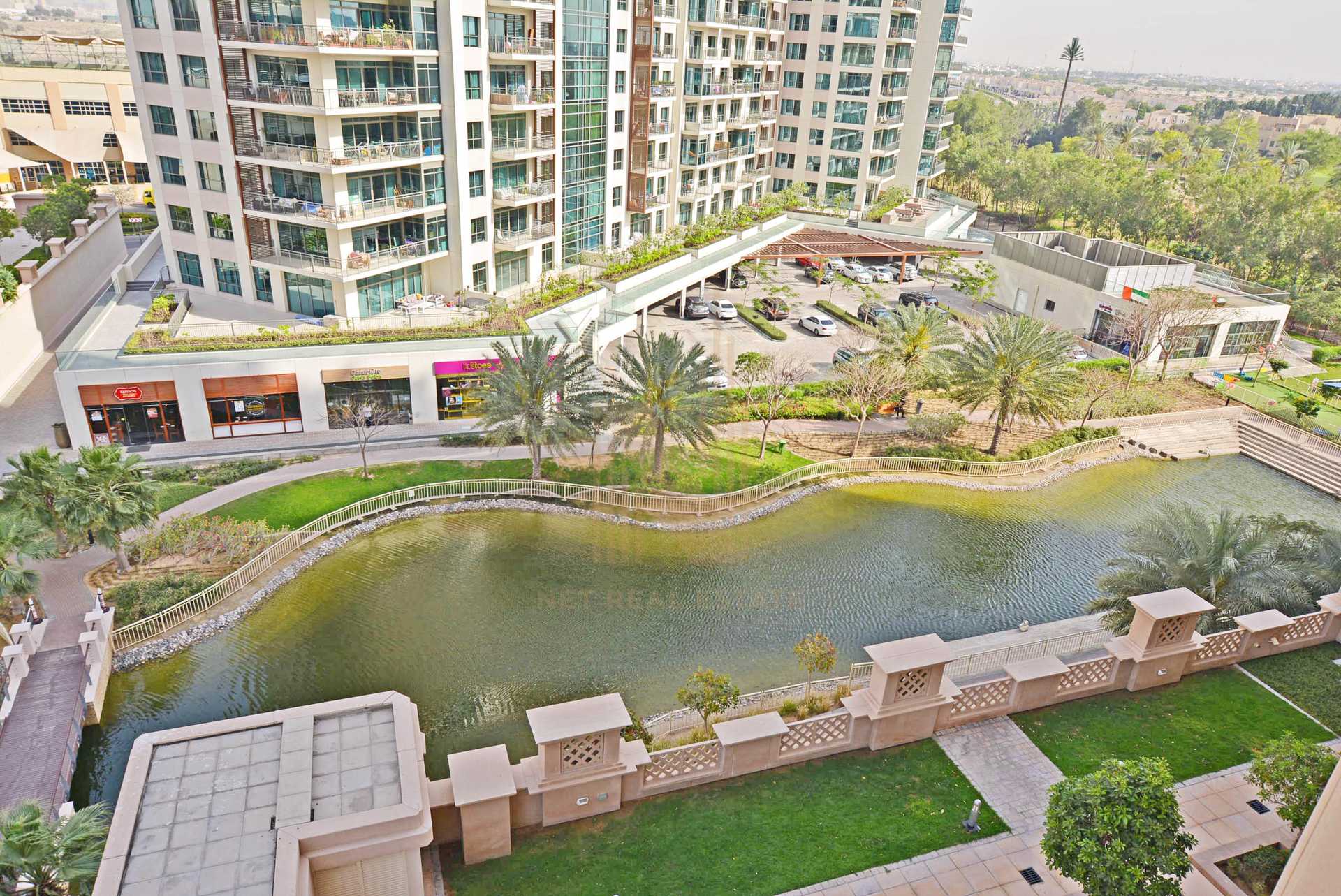 Condominium in Dubai, Dubayy 10215395