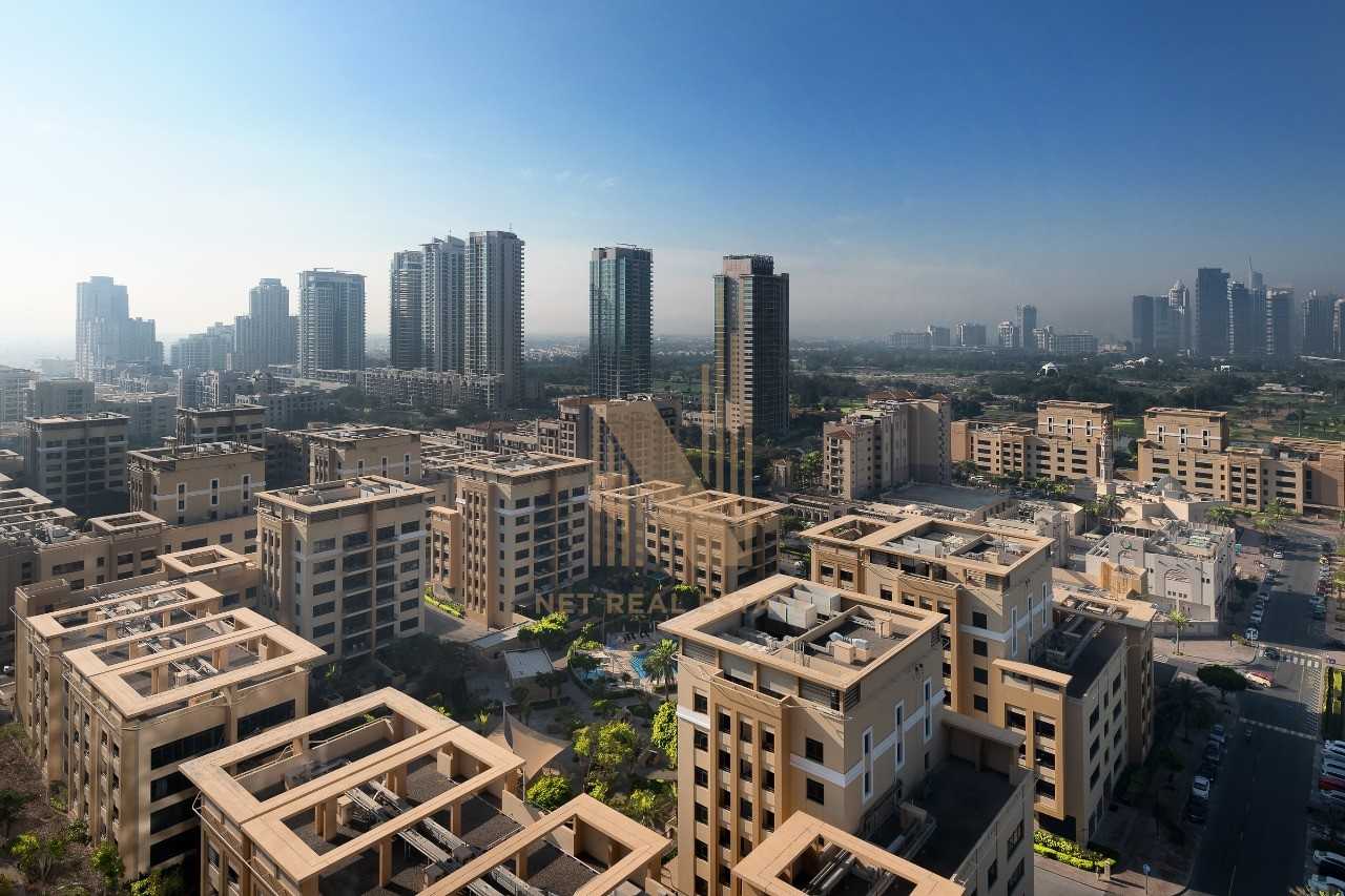Condominium in Dubai, Dubai 10215409