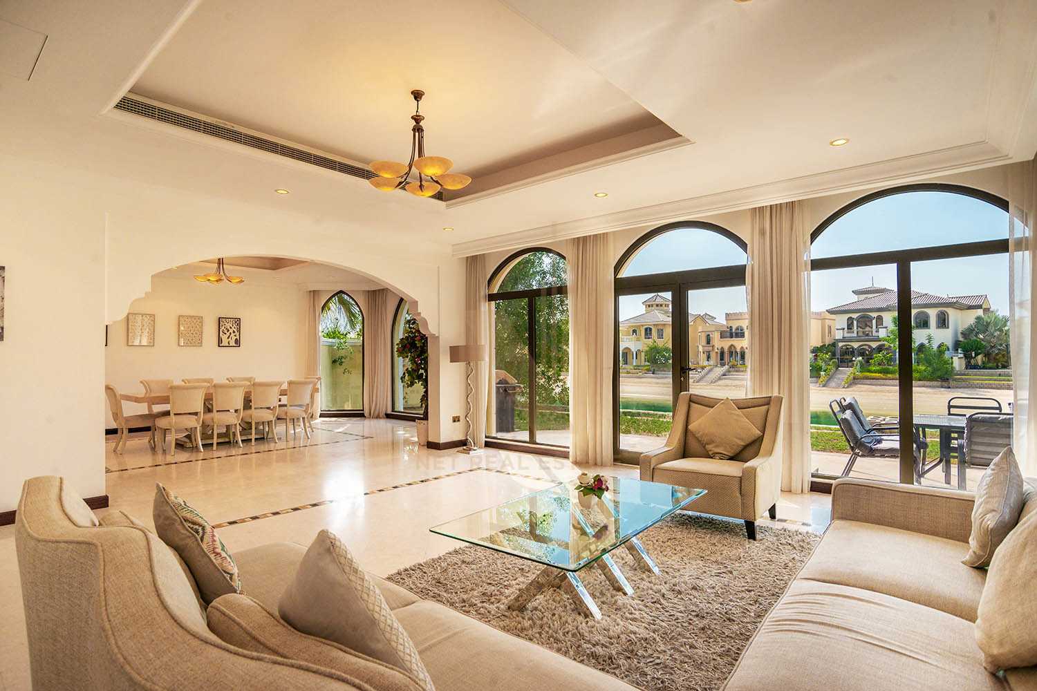 Huis in Dubai, Dubayy 10215475