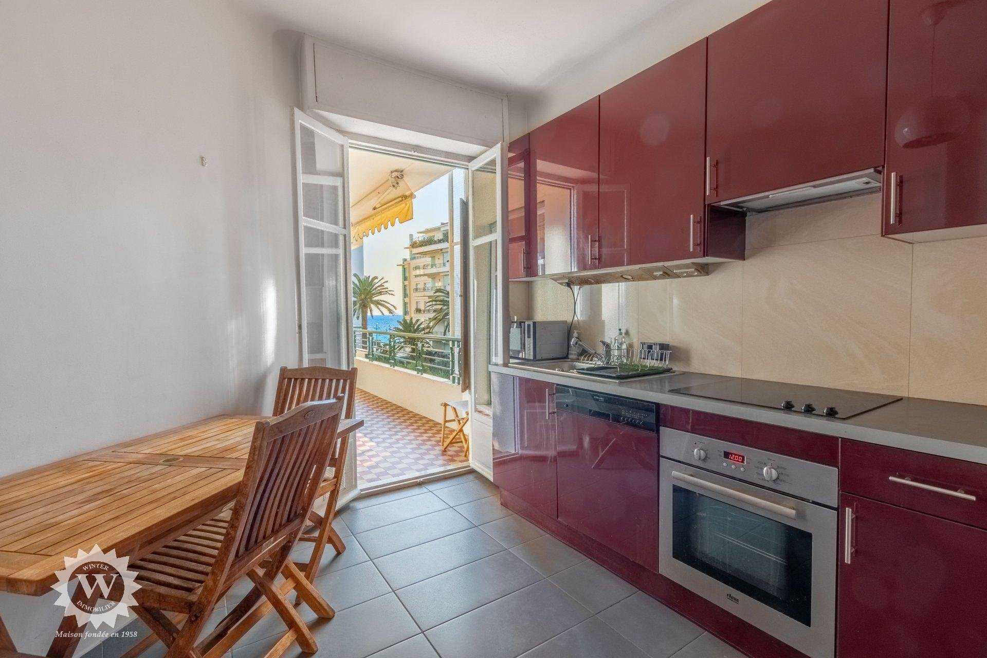 Condominium in Nice, Alpes-Maritimes 10215498