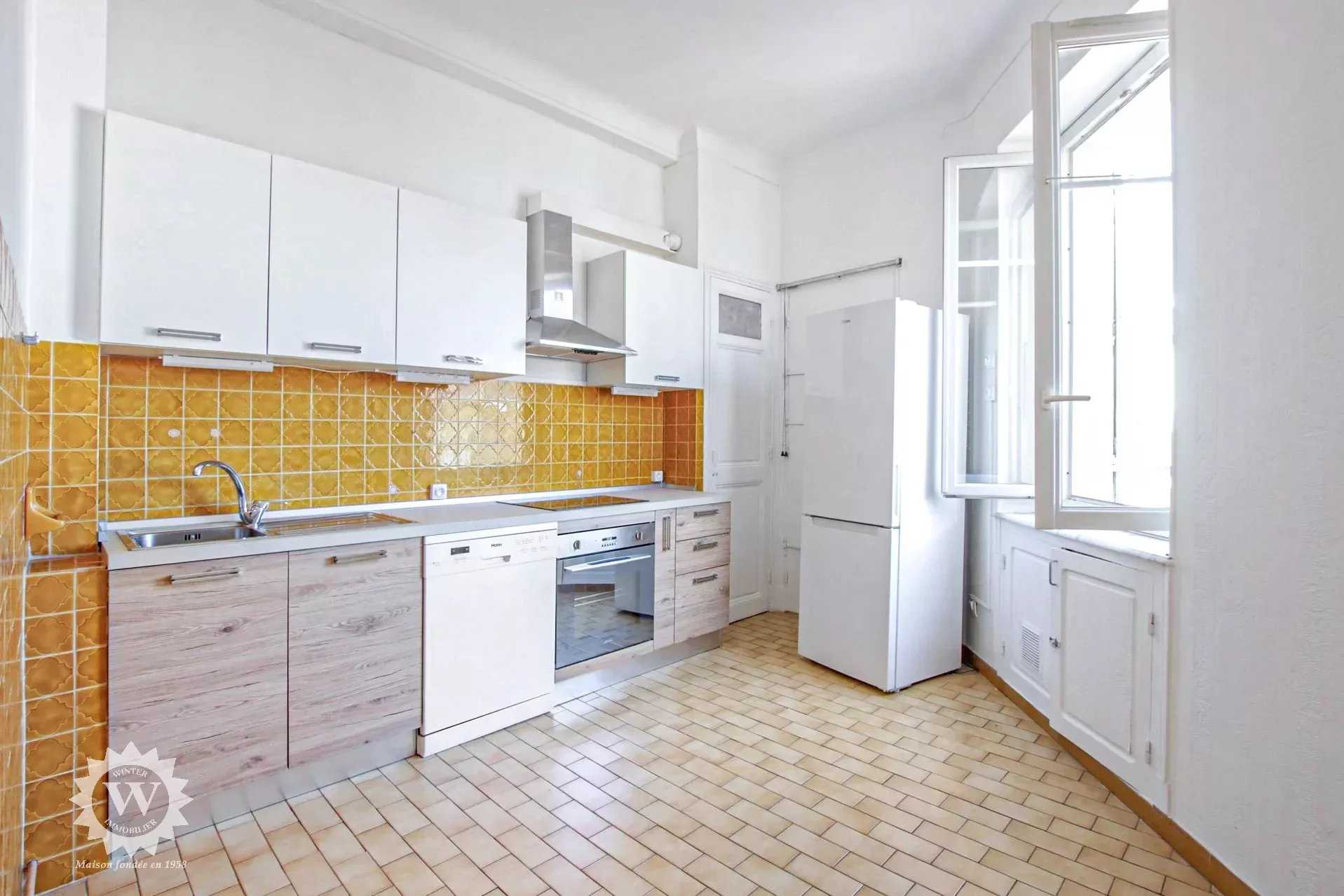 Condominium in Saint-Philippe, Provence-Alpes-Cote d'Azur 10215524