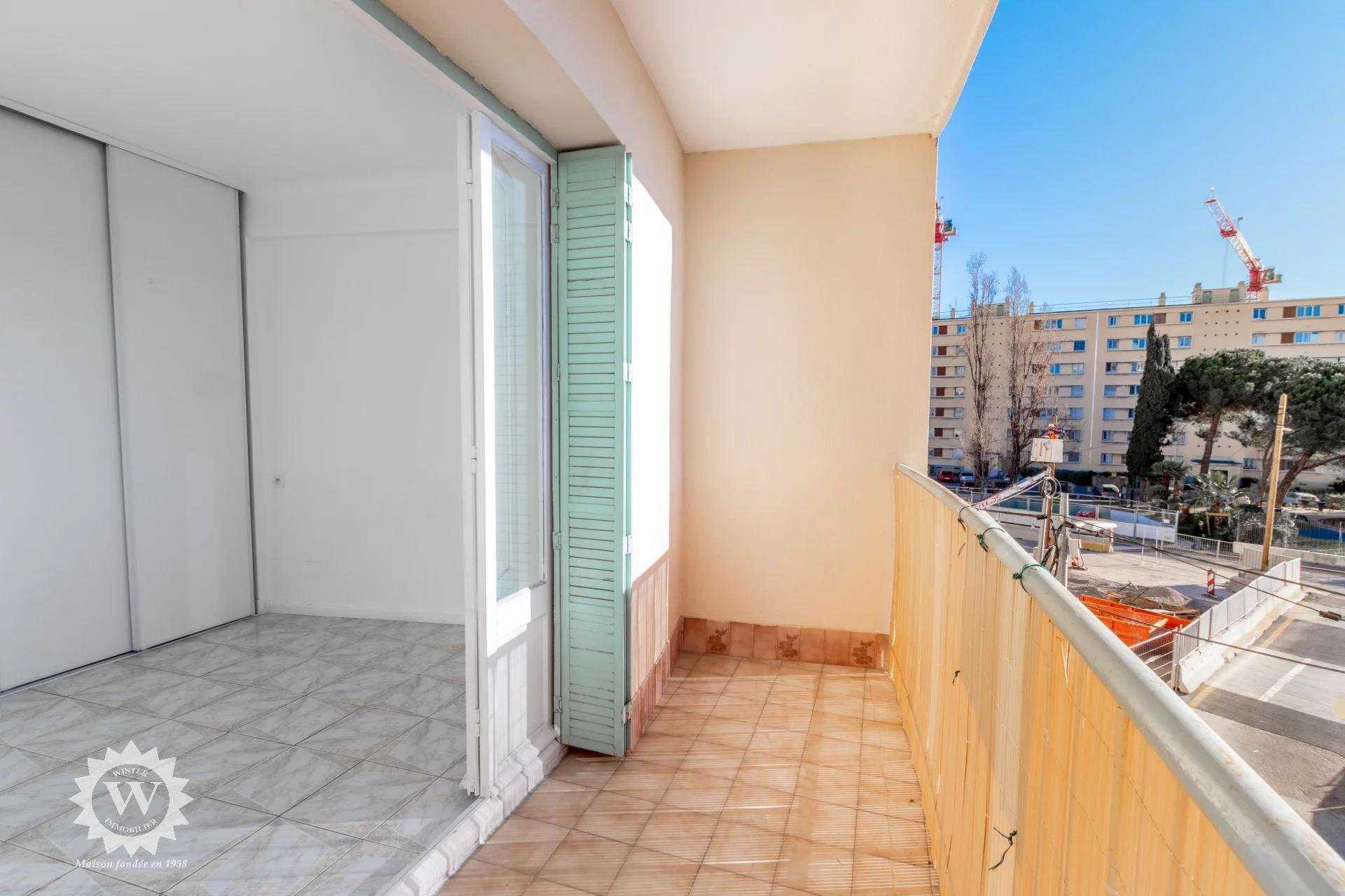Condominium in Saint-Augustin, Provence-Alpes-Cote d'Azur 10215534