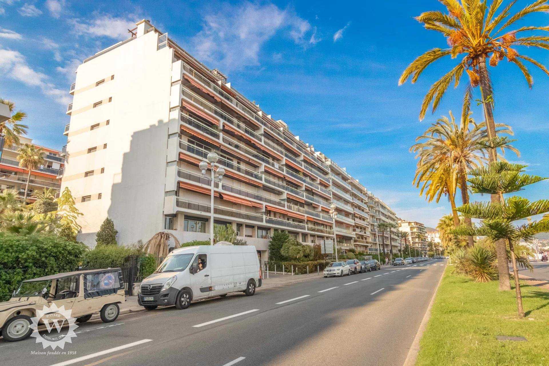 Condominium in Nice, Alpes-Maritimes 10215541