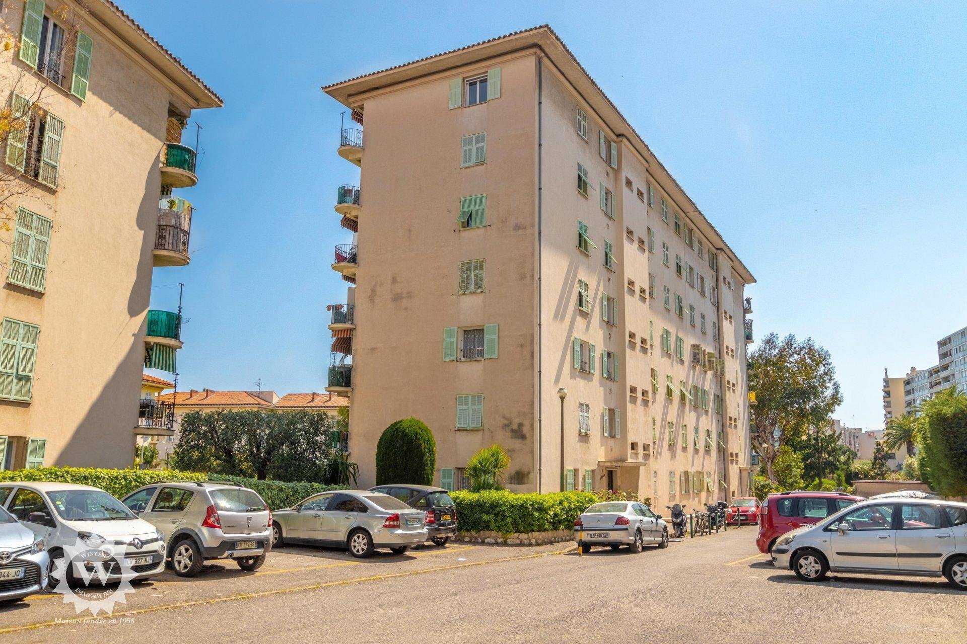 Condominium in Nice, Alpes-Maritimes 10215551