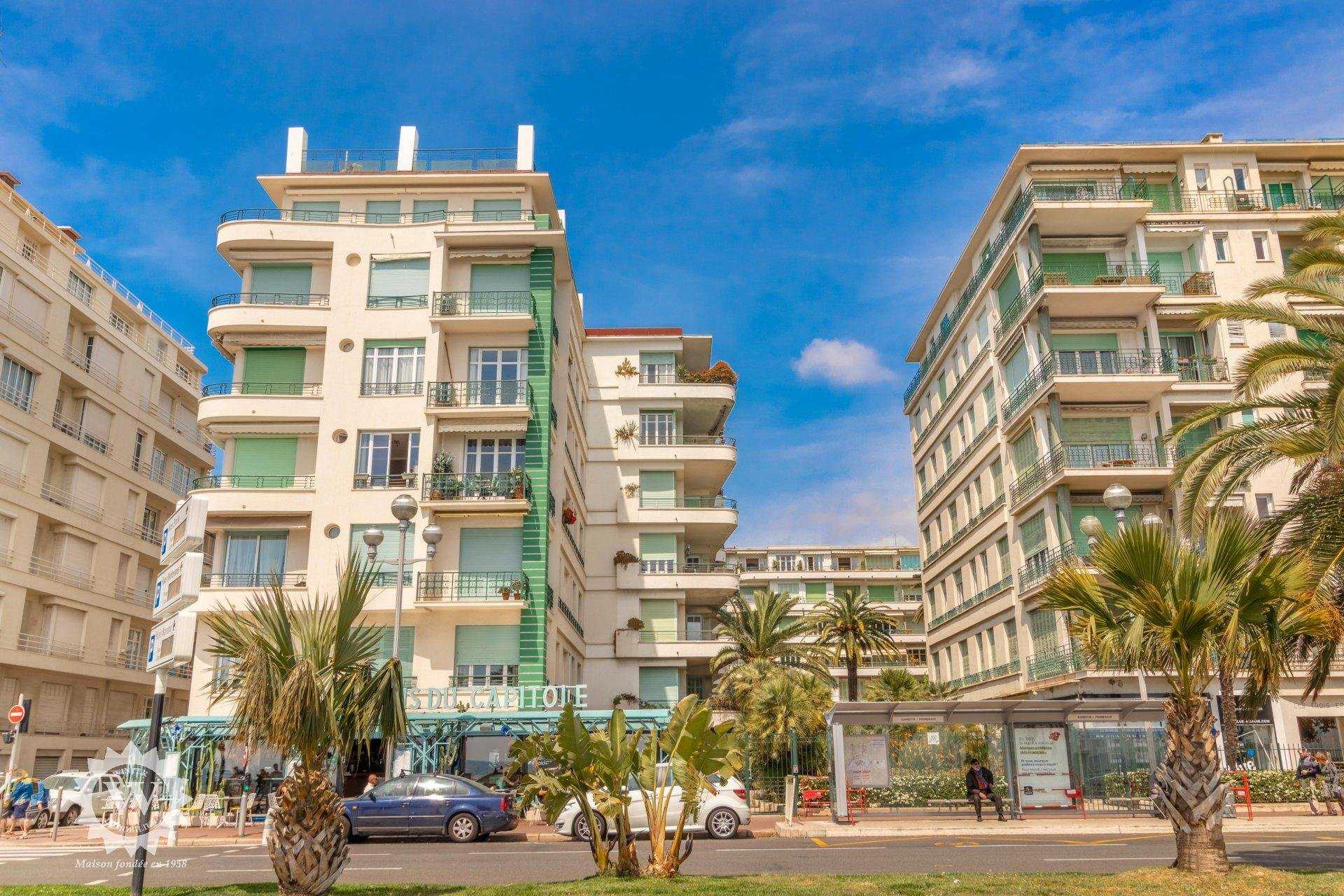 Condominium in Nice, Alpes-Maritimes 10215554