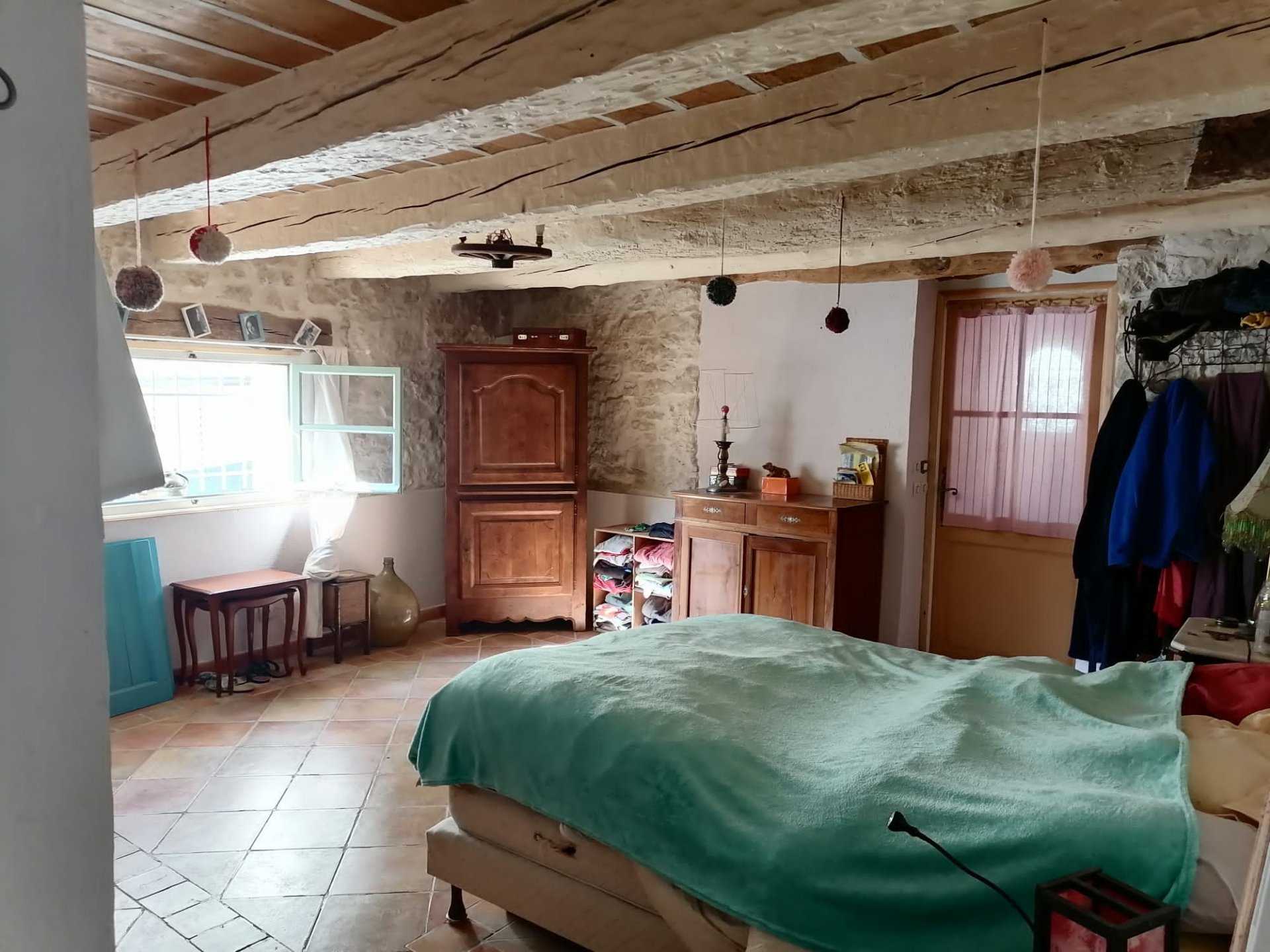 House in La Colle-sur-Loup, Provence-Alpes-Cote d'Azur 10215644