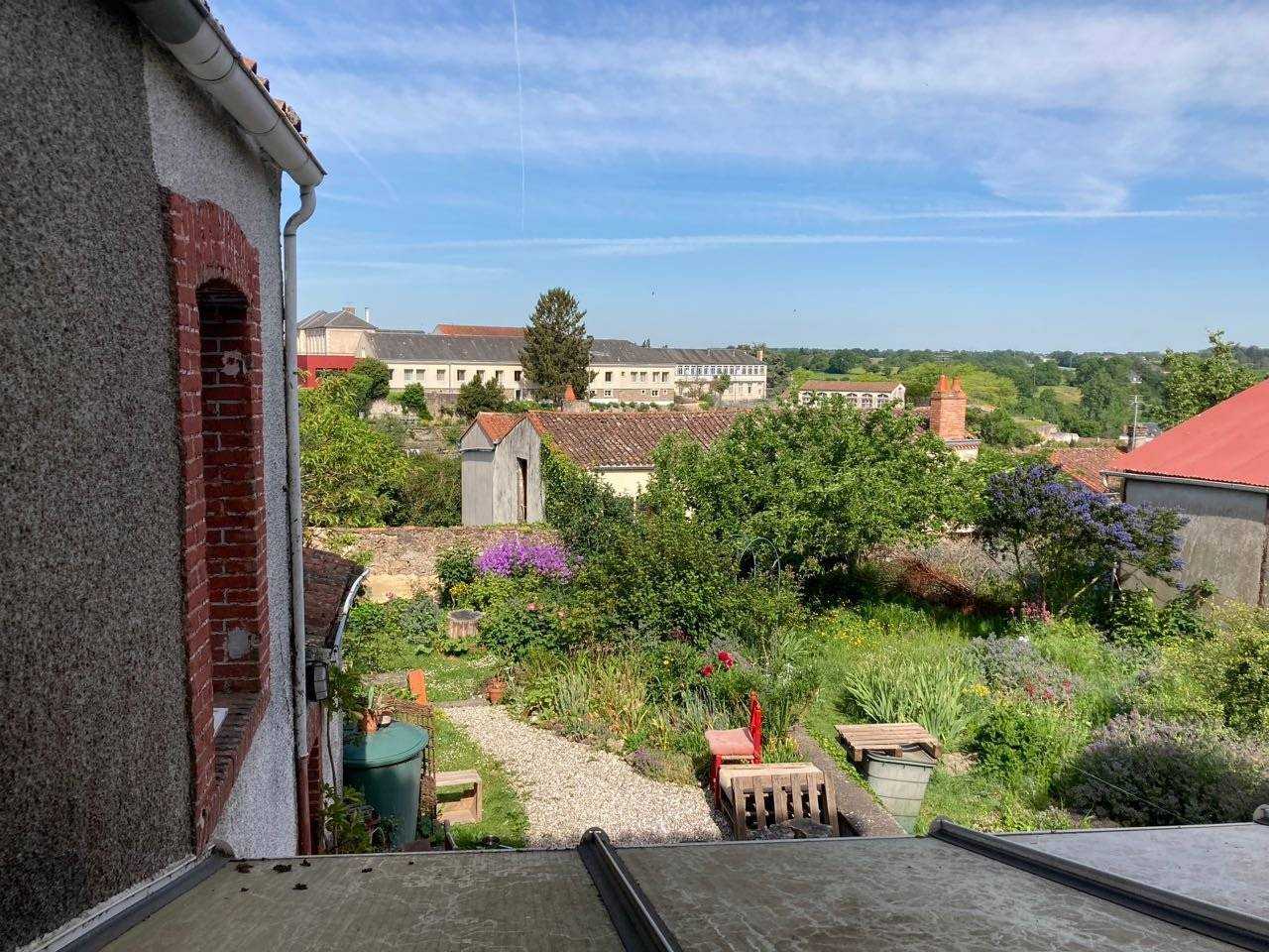 Hus i Parthenay, Nouvelle-Aquitaine 10216052