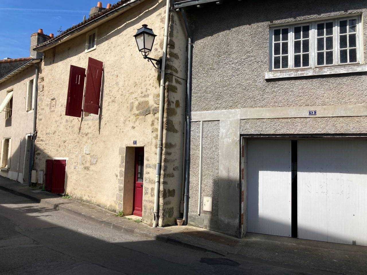 жилой дом в Parthenay, Nouvelle-Aquitaine 10216052