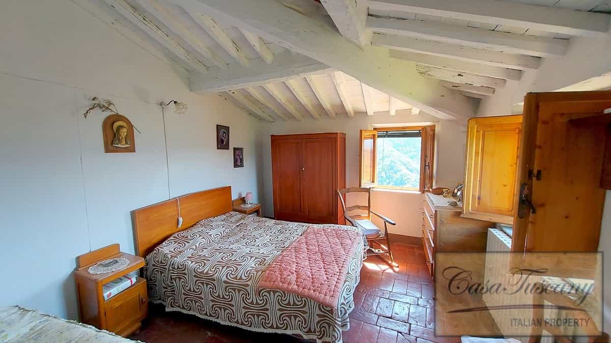 casa en Coreglia Antelminelli, Tuscany 10216066
