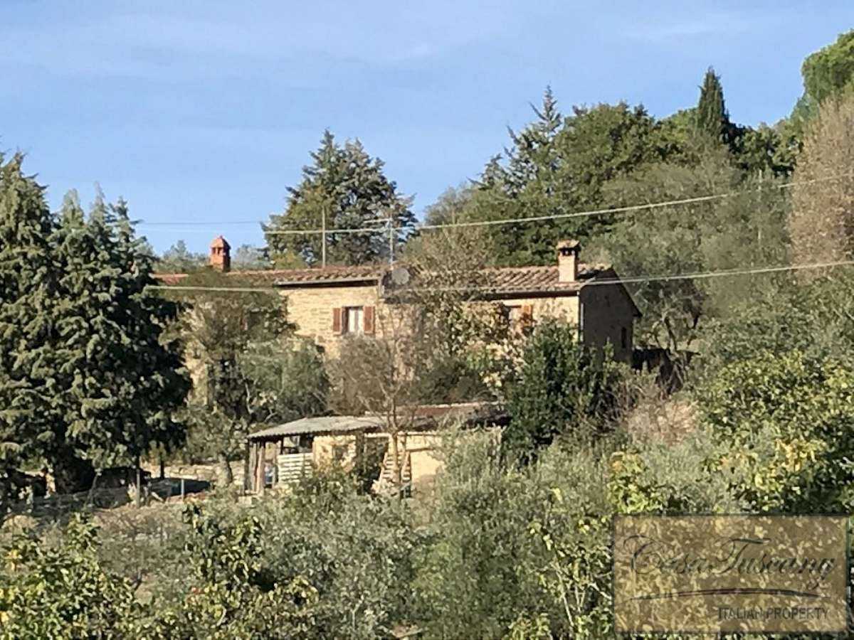 Rumah di Cortona, Toskana 10216077