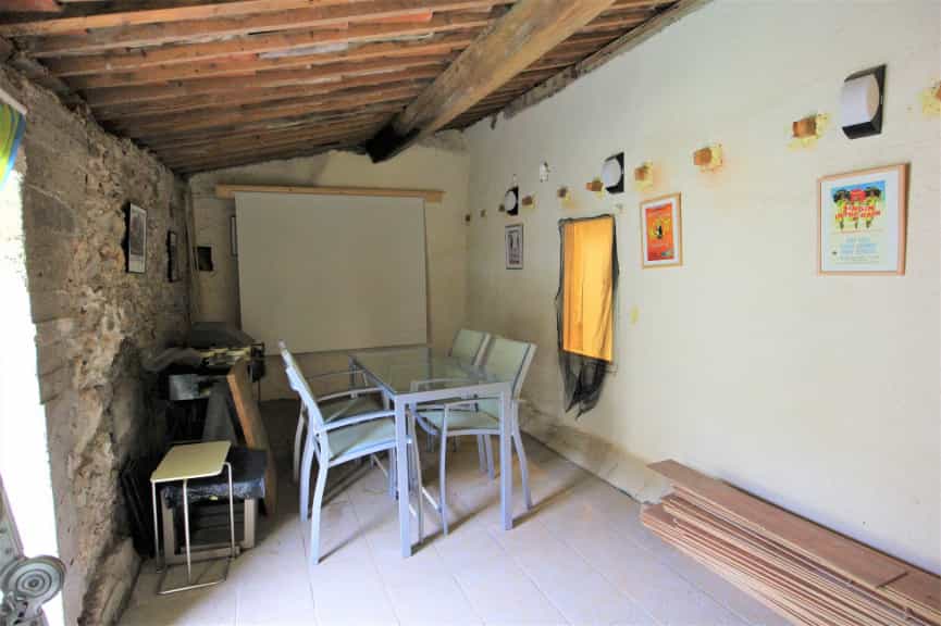 بيت في Laurens, Occitanie 10216212
