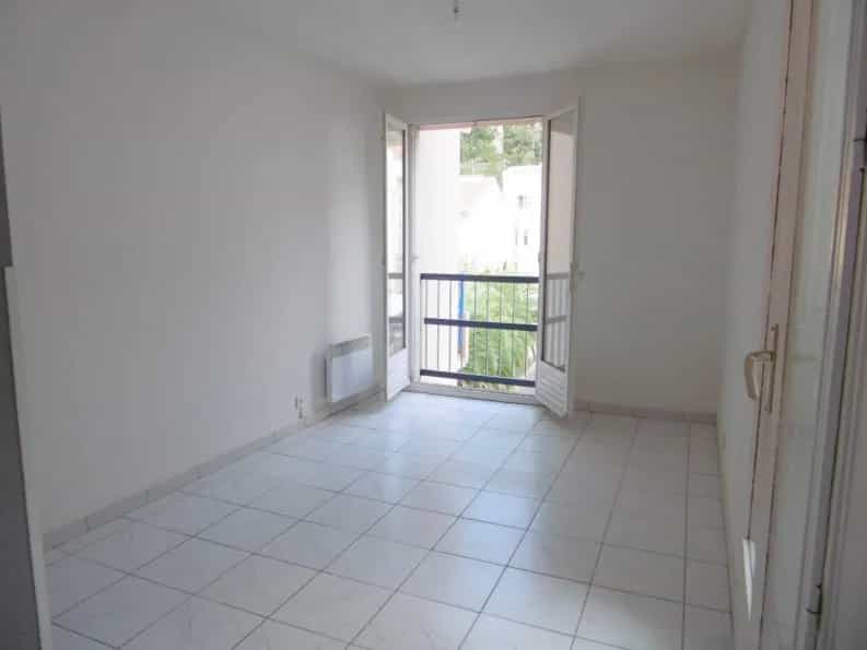 公寓 在 Amélie-les-Bains-Palalda, Occitanie 10216220