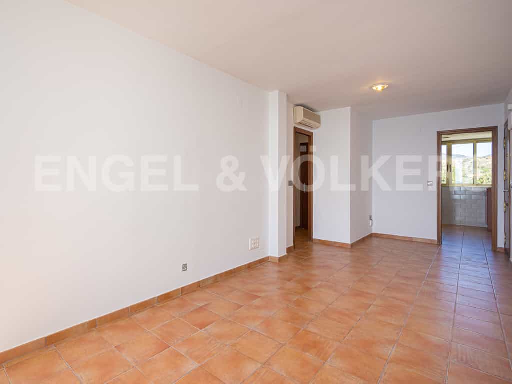 Condominium in Villajoyosa, Valencia 10216521