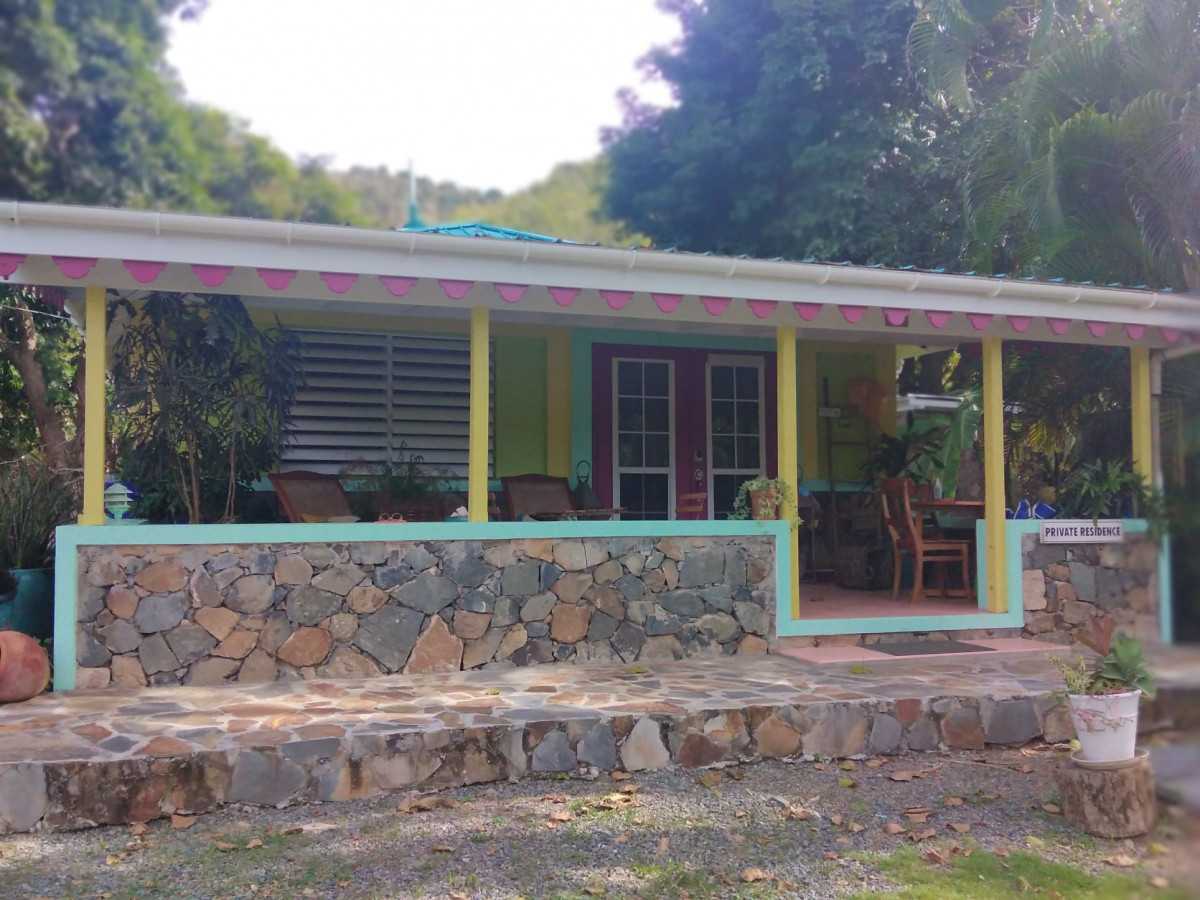 House in Coral Bay, Virgin Islands 10216524