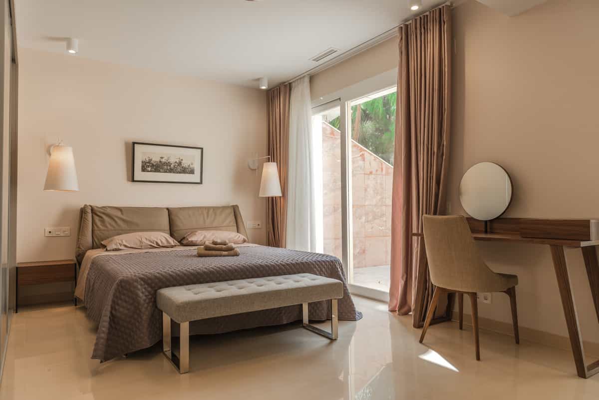 Condominium in Marbella, Andalucía 10216916