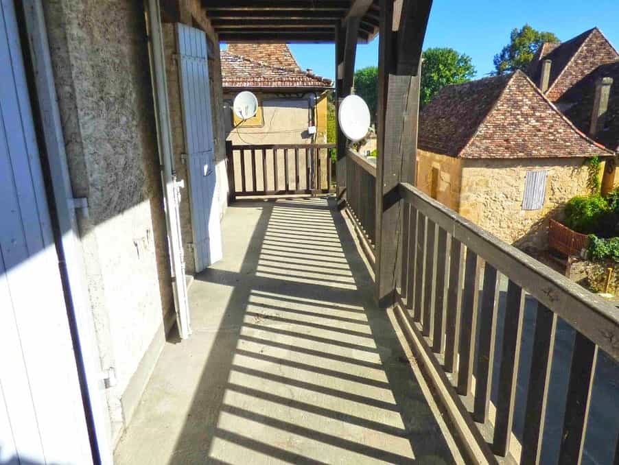 Будинок в Lanquais, Nouvelle-Aquitaine 10217415