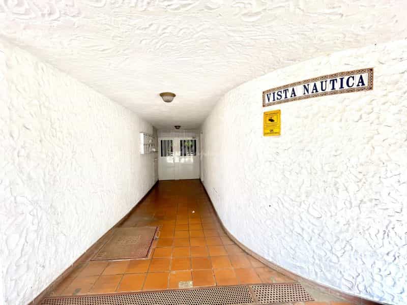 Condominium in Adeje, Canarias 10218094