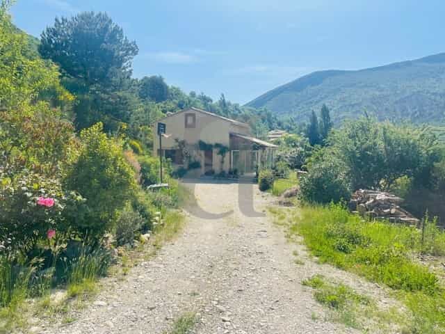 Casa nel Buis-les-Baronnies, Auvergne-Rhône-Alpes 10218181