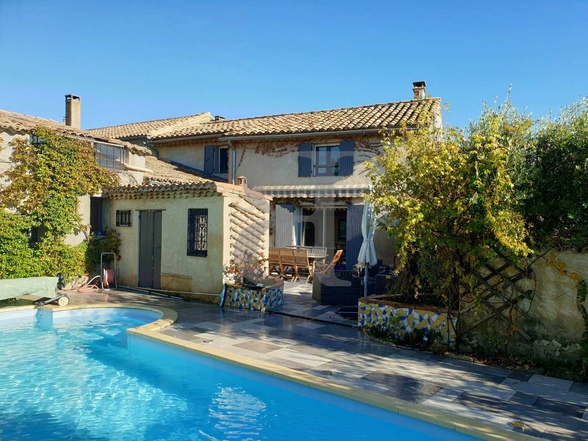 Hus i Visan, Provence-Alpes-Cote d'Azur 10218184
