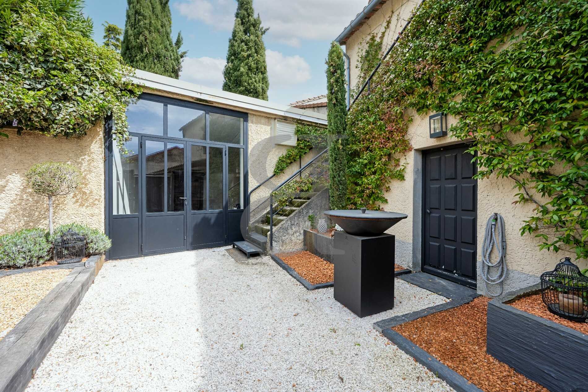 House in Vacqueyras, Provence-Alpes-Cote d'Azur 10218207
