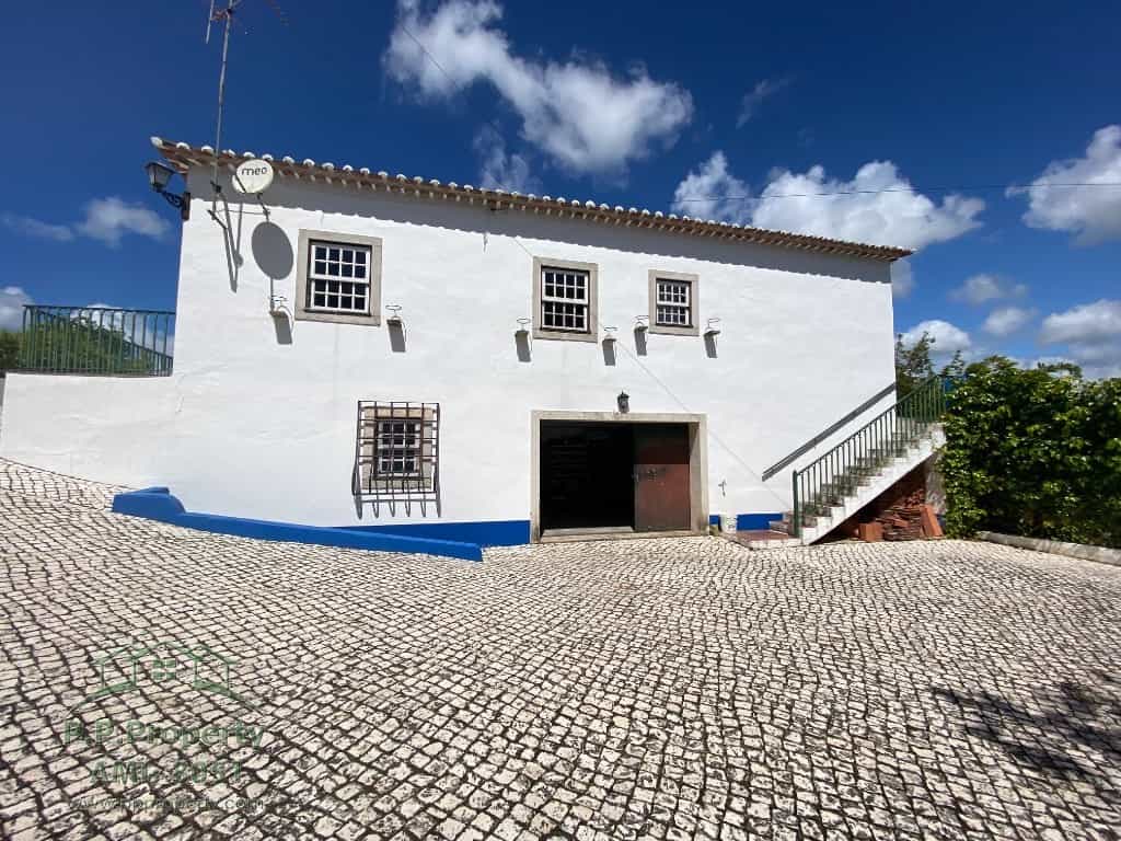 房子 在 Óbidos, Leiria District 10218350