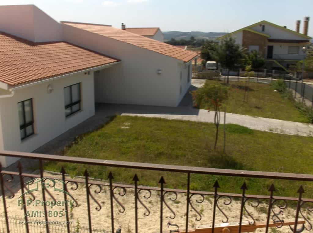House in Bombarral, Leiria 10218360