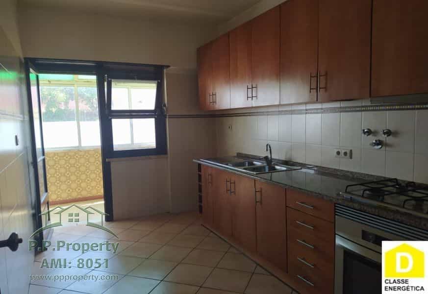 Condominium in Palhava, Santarém 10218365