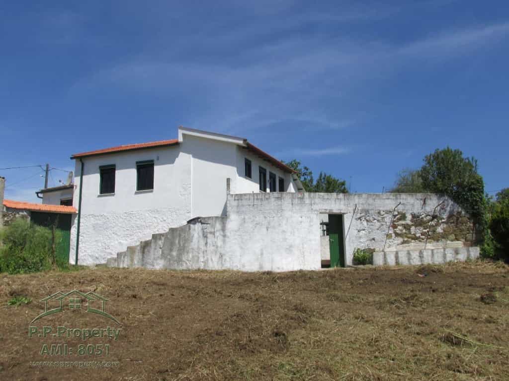 House in Vila Nova de Poiares, Coimbra District 10218368